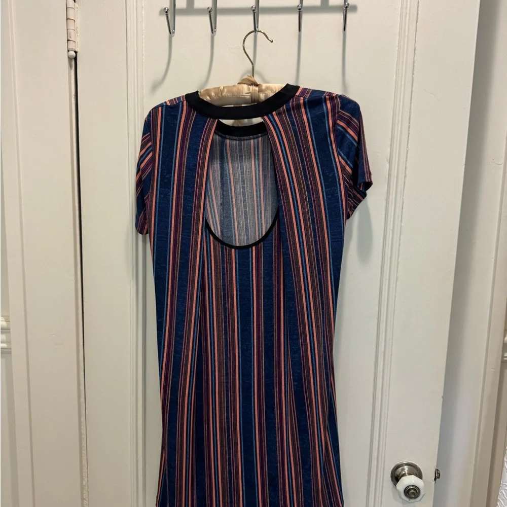 BCBGeneration Multicolor Patterned Dress - Picture 4 of 5